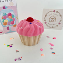 Load image into Gallery viewer, Cupcake Container with Accessories
