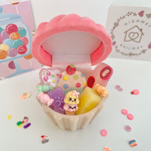 Load image into Gallery viewer, Cupcake Container with Accessories
